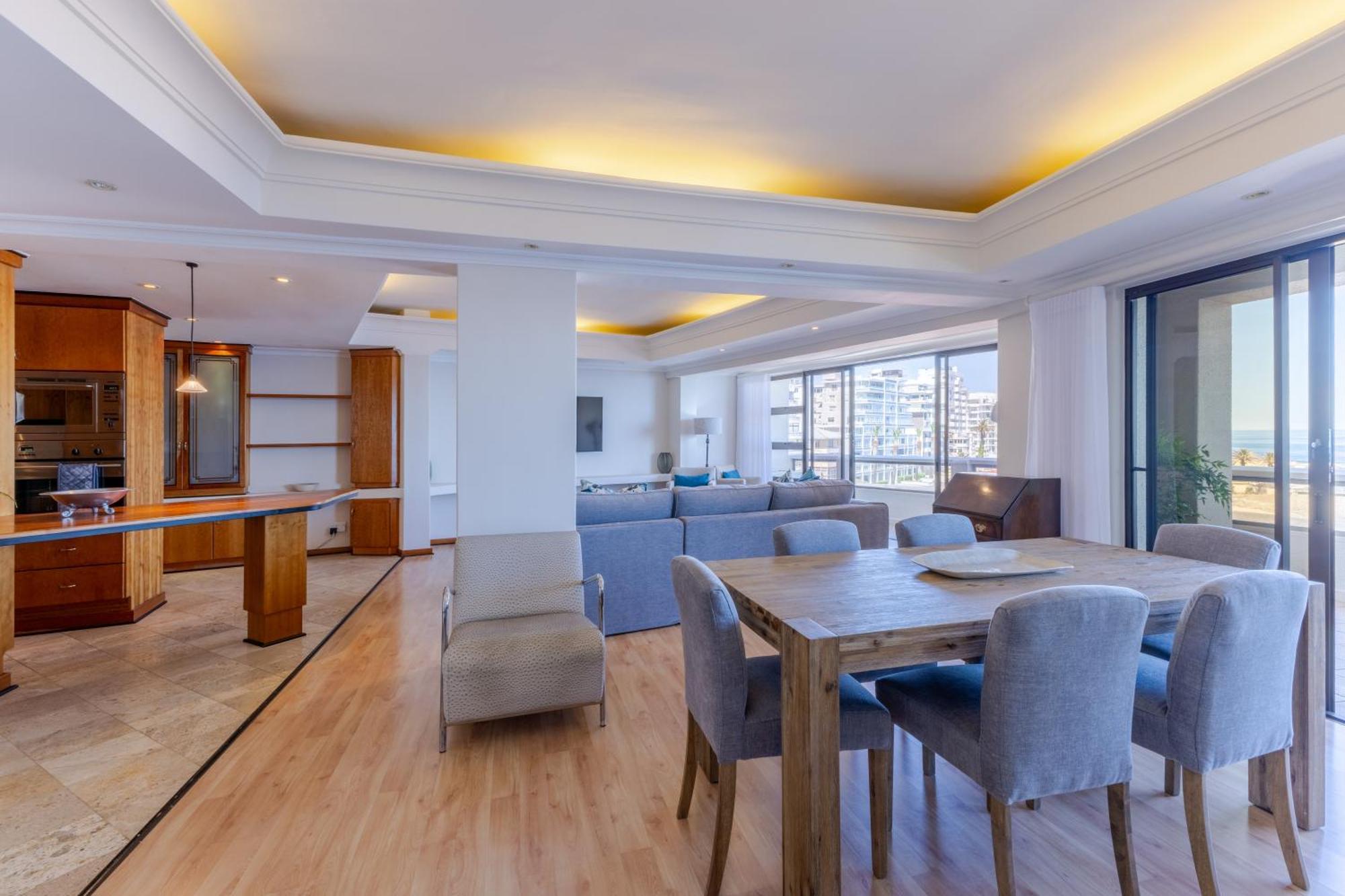 Ocean Sunset Bliss - On Beachfront Apartment